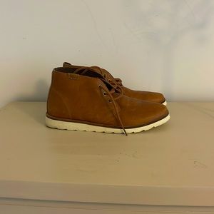 Vans Men’s leather ankle high boots/shoes